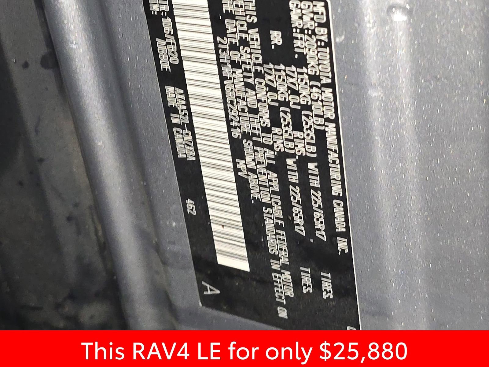 Used 2024 Toyota RAV4 LE image 40