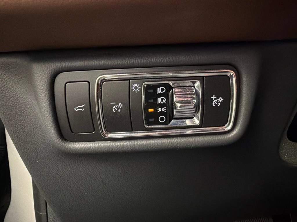 Certified 2025 Lincoln Aviator Reserve w/ Illumination Package AWD/4WD image 23