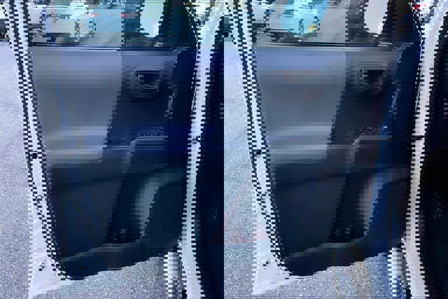 Used 2018 Toyota Tacoma SR image 20