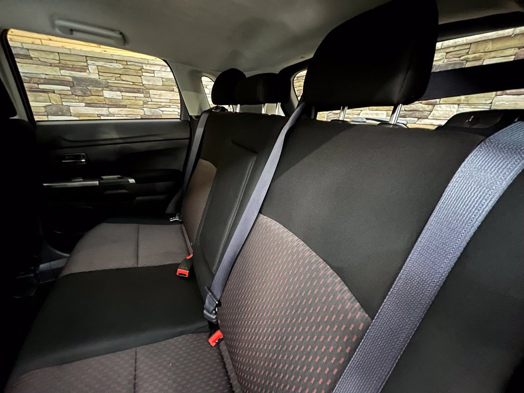 Used 2019 Mitsubishi Outlander Sport ES AWD/4WD image 41