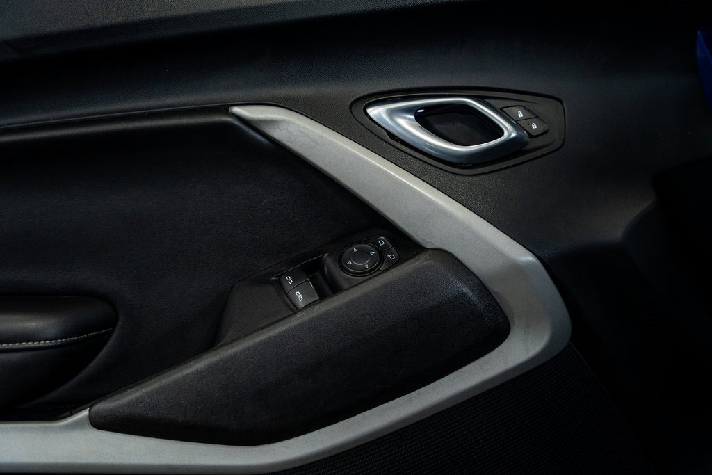 Used 2022 Chevrolet Camaro LT image 29