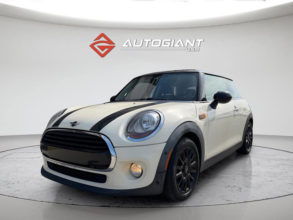 Used 2018 MINI Cooper 2-Door Hardtop FWD image 5