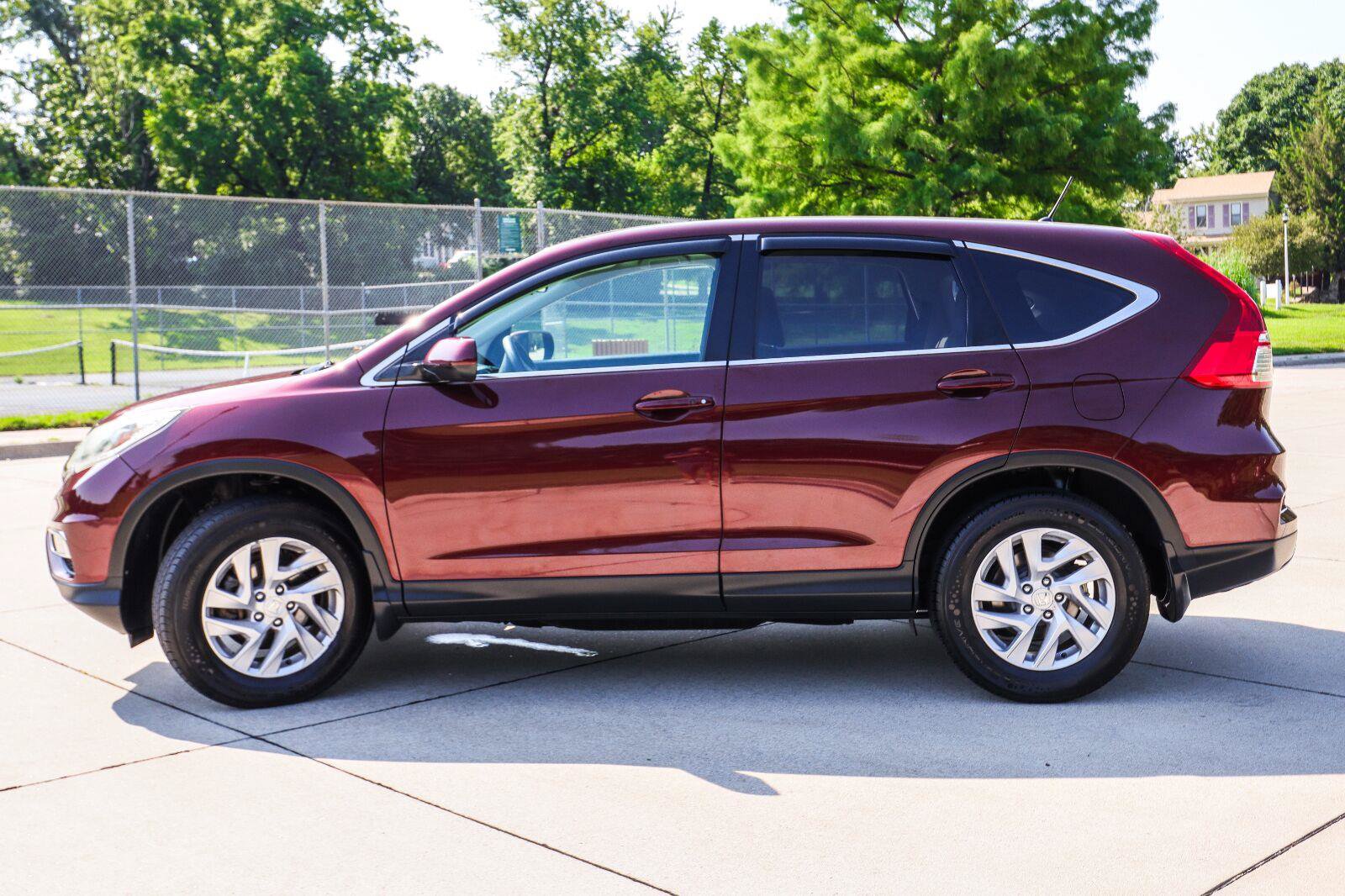 Used 2015 Honda CR-V EX image 4