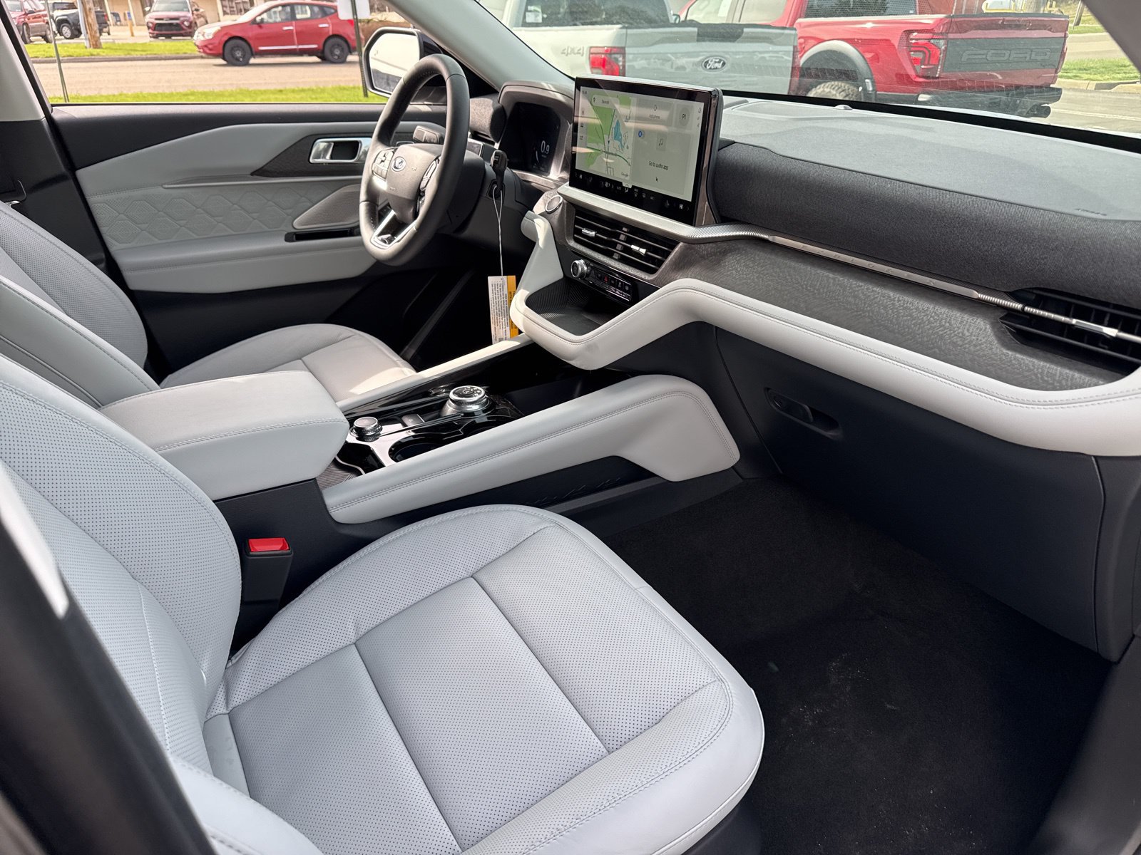 New 2026 Ford Explorer Platinum w/ LUX Leather Package AWD/4WD image 36