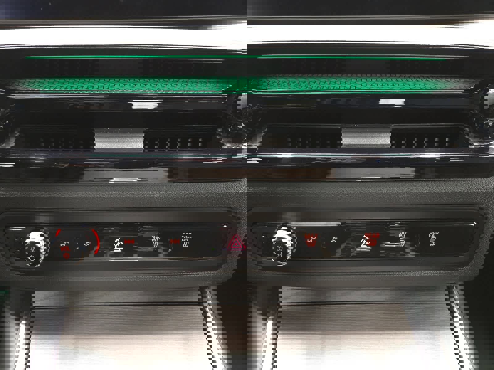 Used 2025 BMW 330i xDrive Sedan image 26