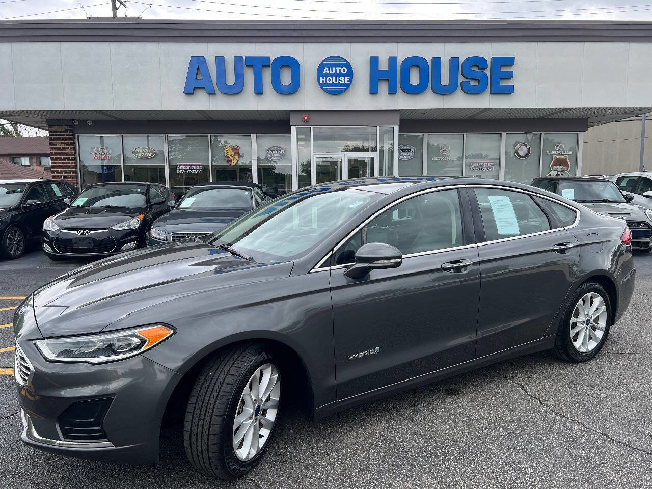 Used 2019 Ford Fusion SEL FWD image 1
