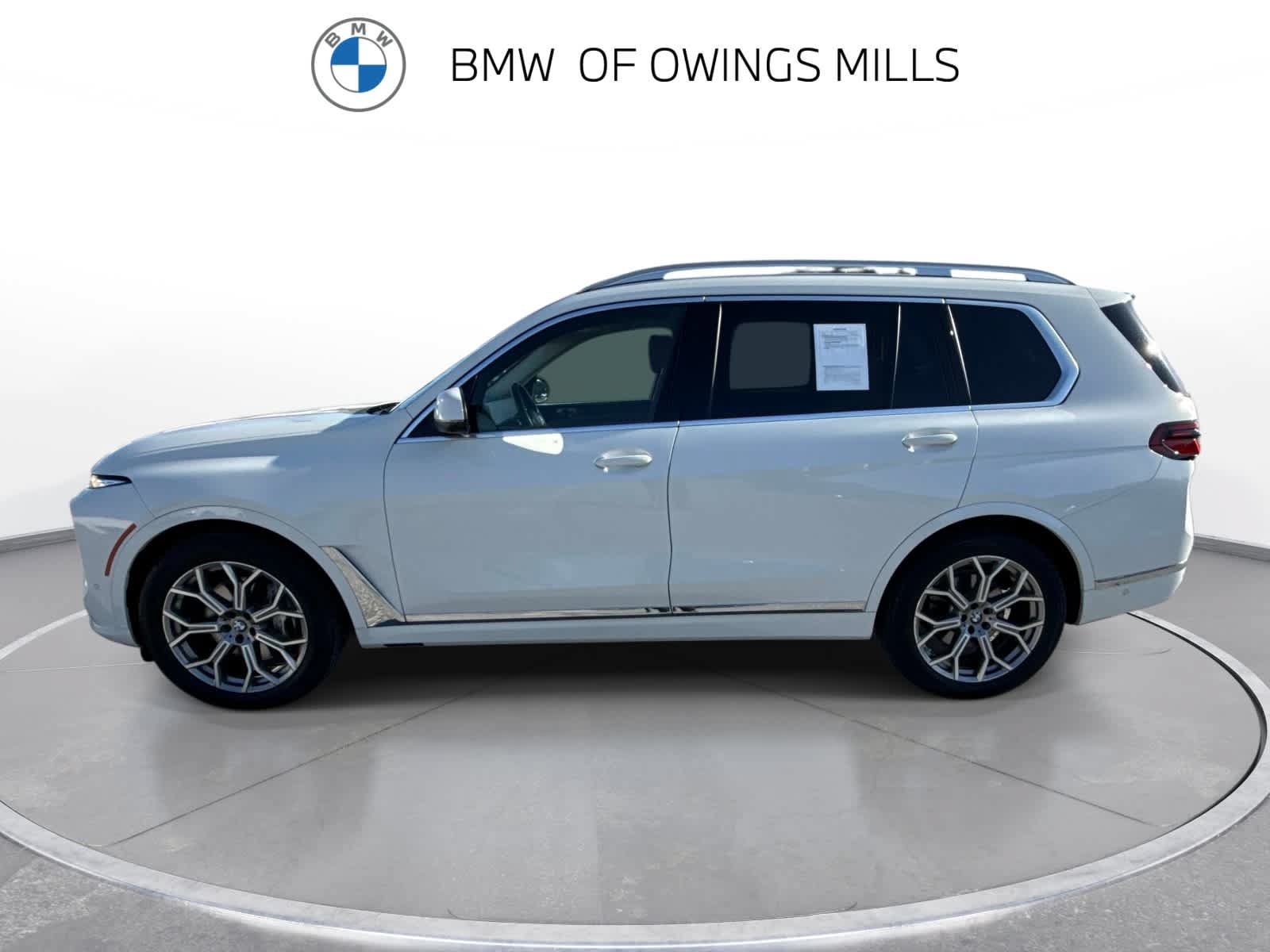 Used 2023 BMW X7 xDrive40i w/ Premium Package AWD/4WD image 5
