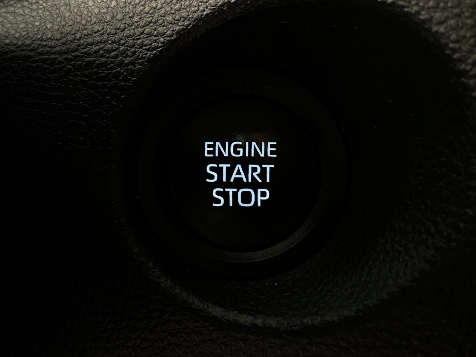 Certified 2025 Toyota Corolla Cross XLE AWD/4WD image 18