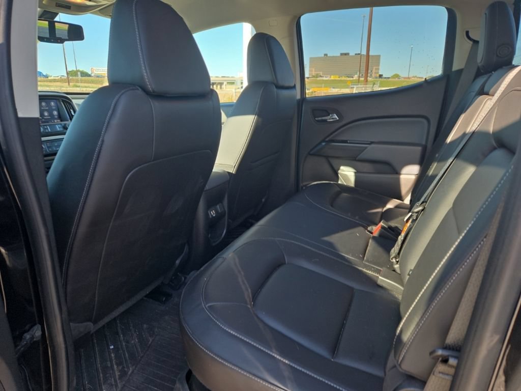 Used 2022 Chevrolet Colorado Z71 w/ Z71 Midnight Edition AWD/4WD image 13