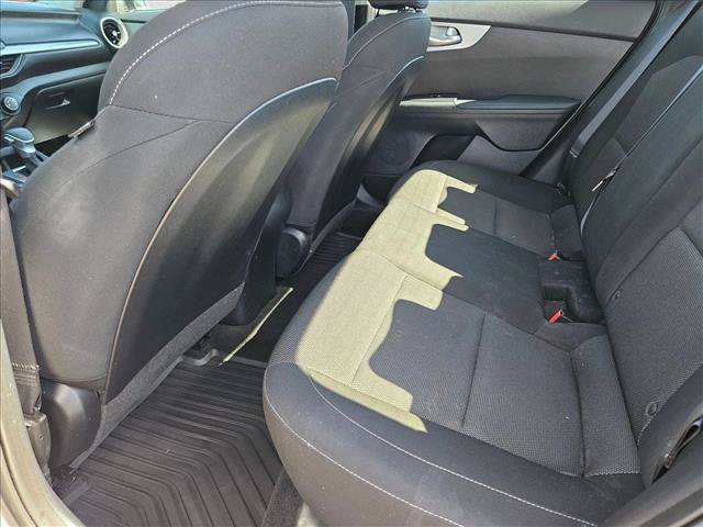 Used 2024 Kia Forte LXS w/ LXS Technology Package FWD image 17