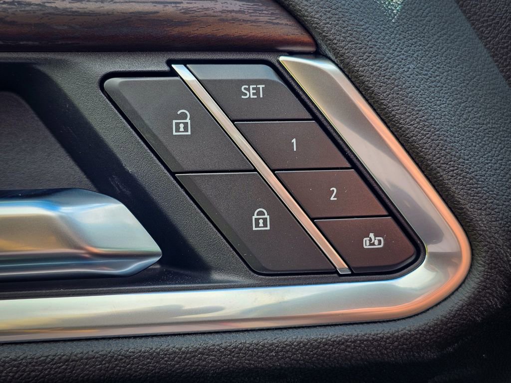 New 2026 GMC Sierra 2500 SLT w/ SLT Premium Package image 12