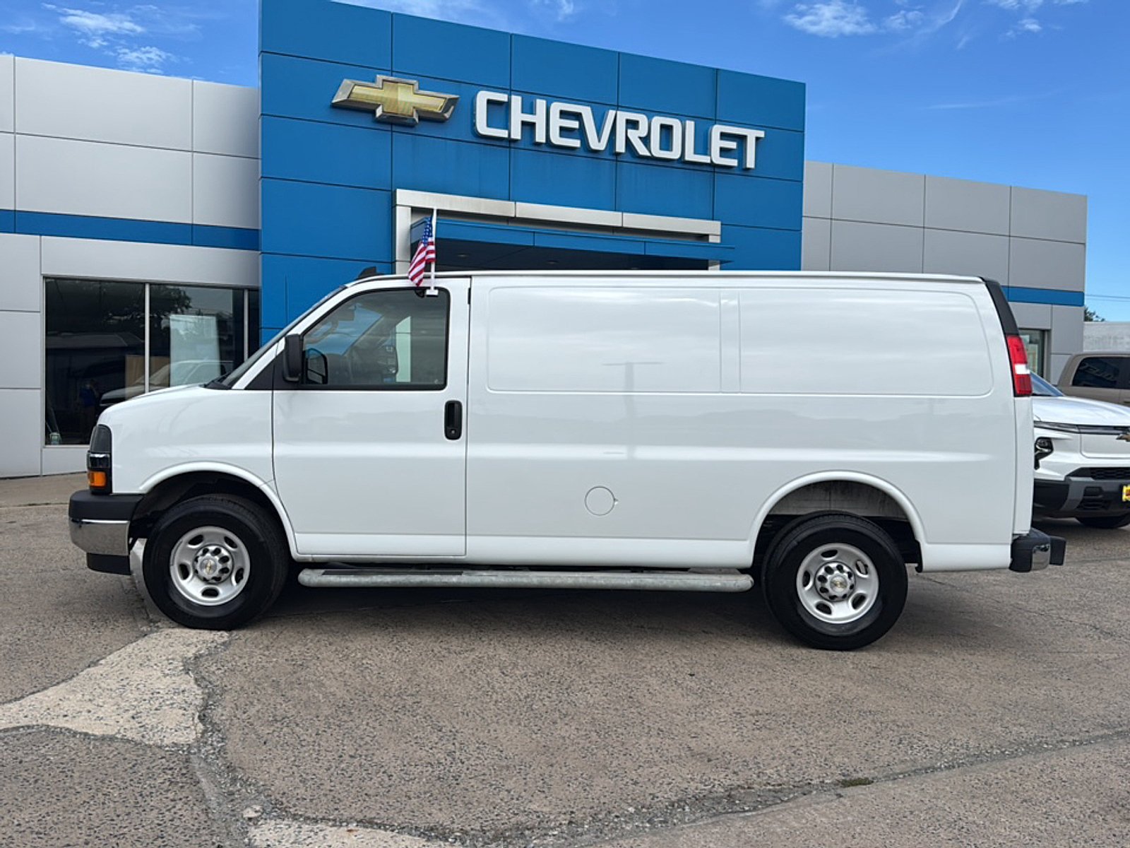 Certified 2025 Chevrolet Express 2500 w/ Driver Convenience Package RWD image 8