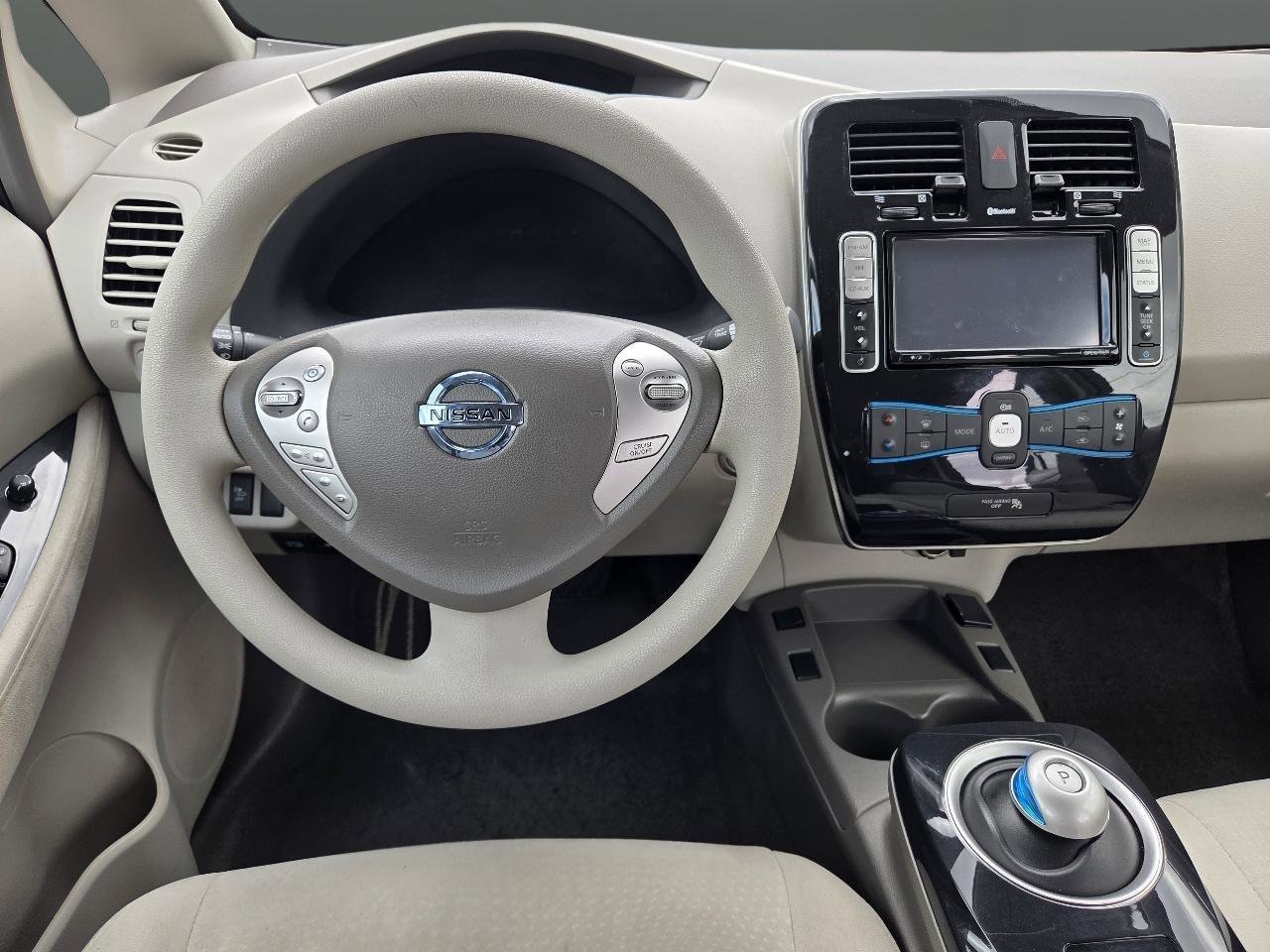 Used 2011 Nissan Leaf SL FWD image 18