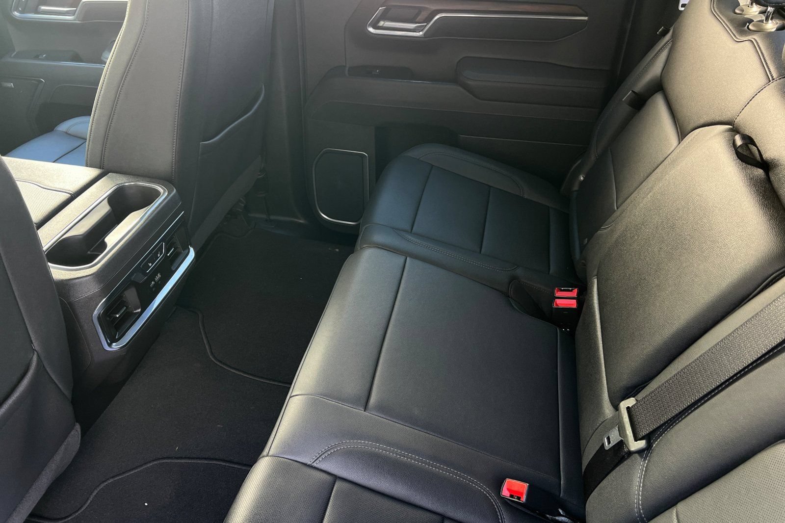 Used 2025 GMC Sierra 1500 SLT w/ SLT Premium Plus Package AWD/4WD image 15