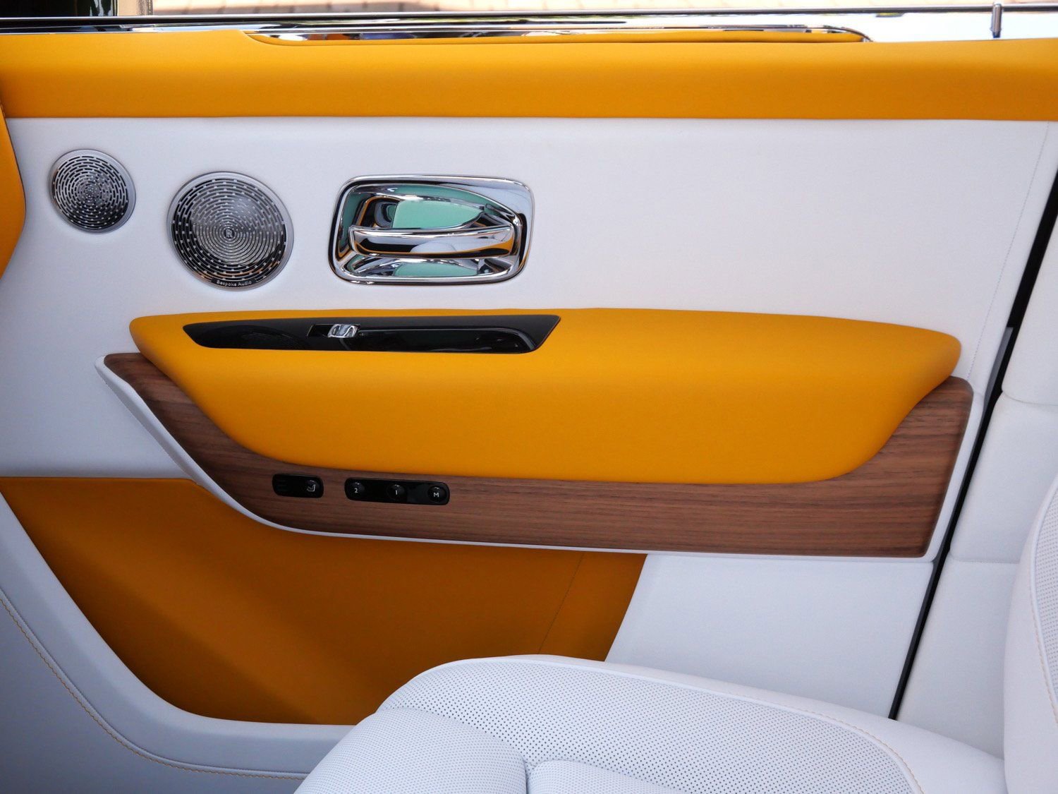 New 2026 Rolls-Royce Cullinan image 11