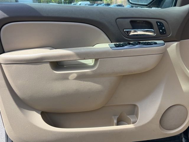 Used 2014 Chevrolet Suburban LT AWD/4WD image 21