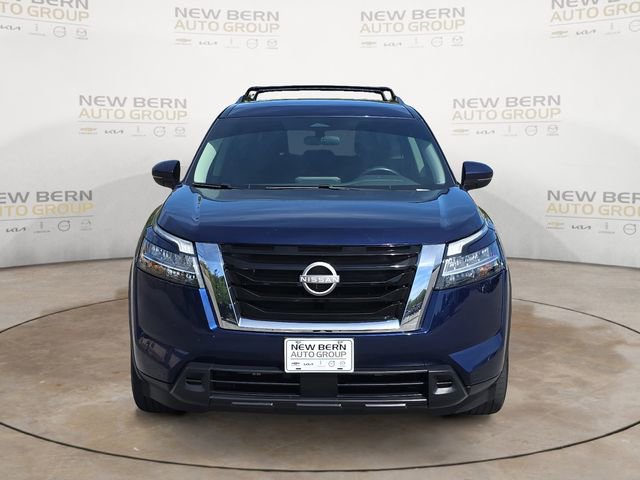 Used 2022 Nissan Pathfinder SV image 8