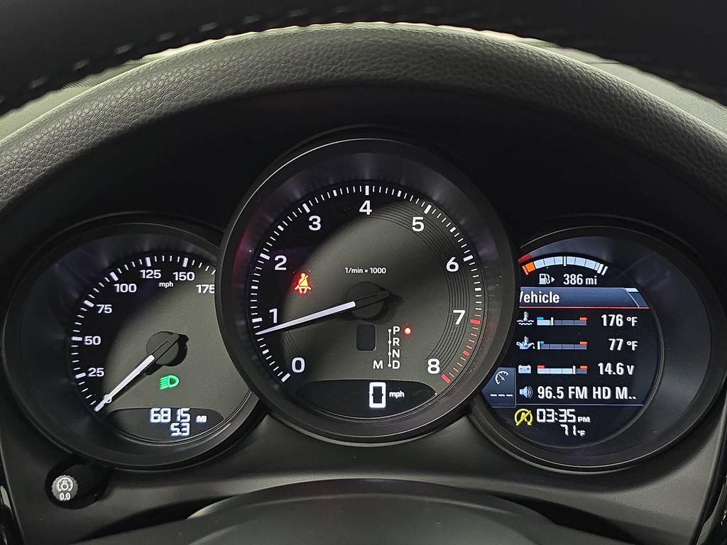 Certified 2026 Porsche Macan AWD/4WD image 15
