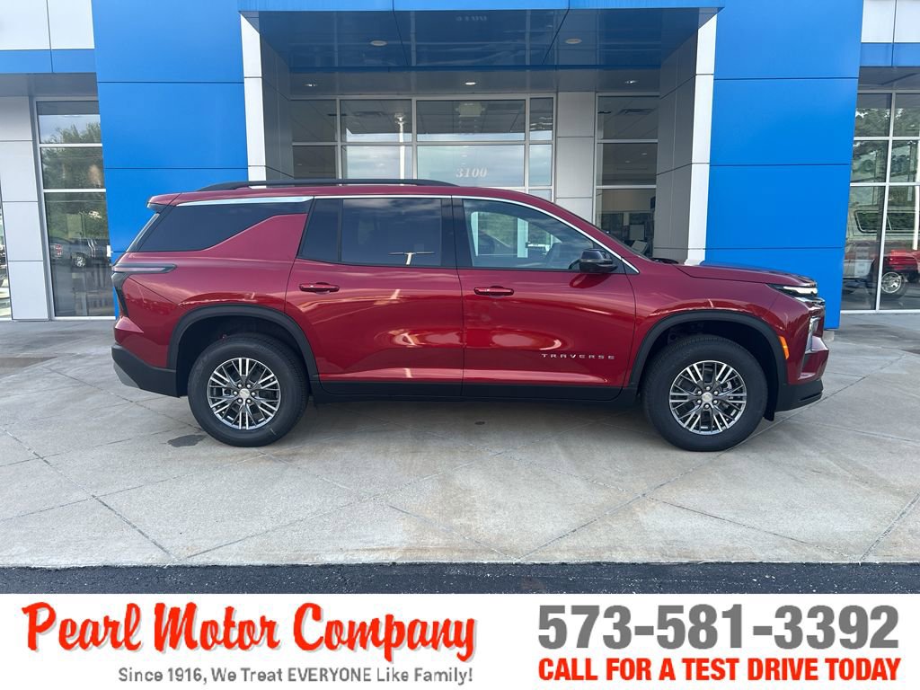 New 2026 Chevrolet Traverse LT w/ Driver Confidence Package image 3