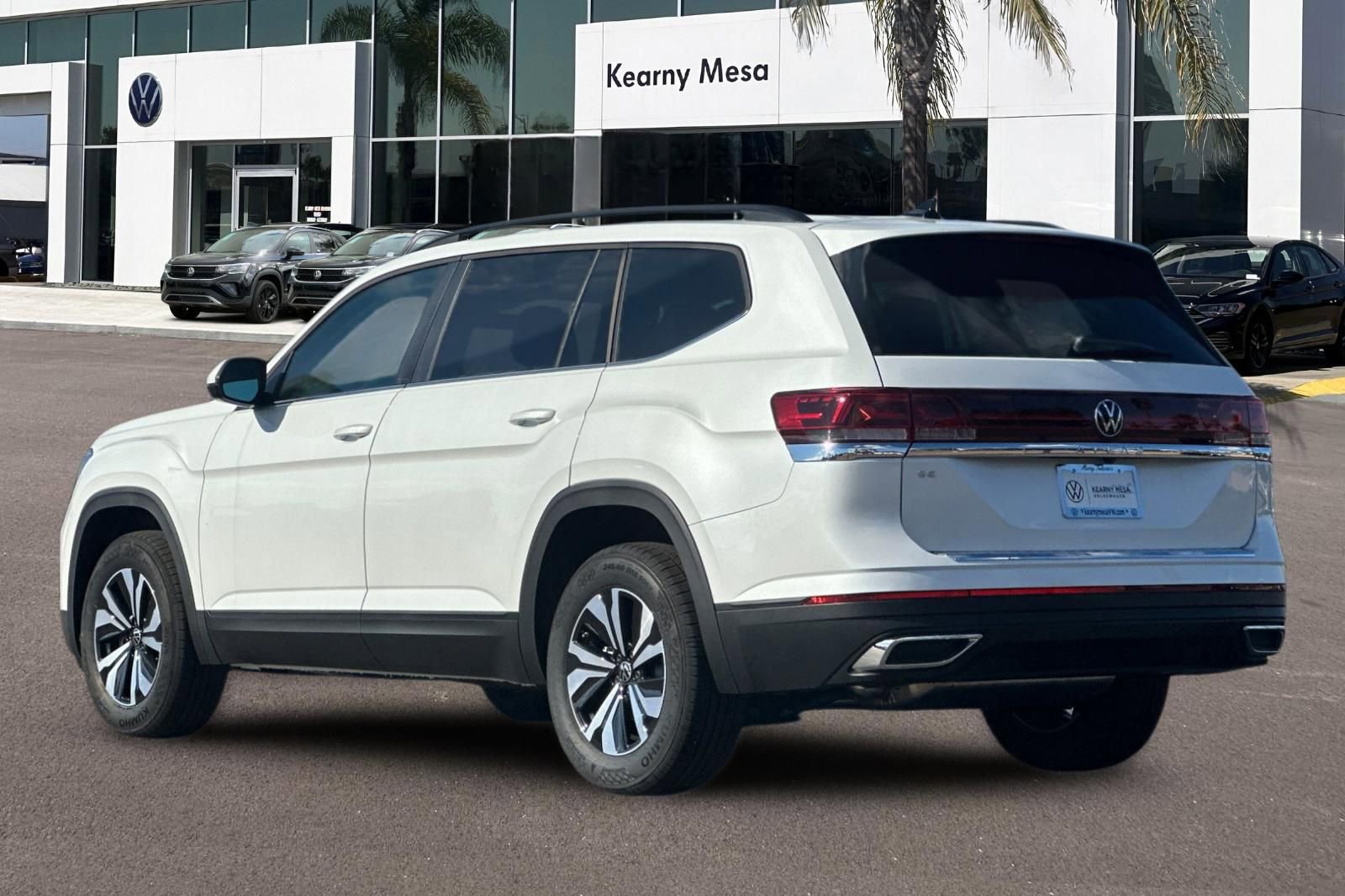 New 2026 Volkswagen Atlas SE FWD image 6