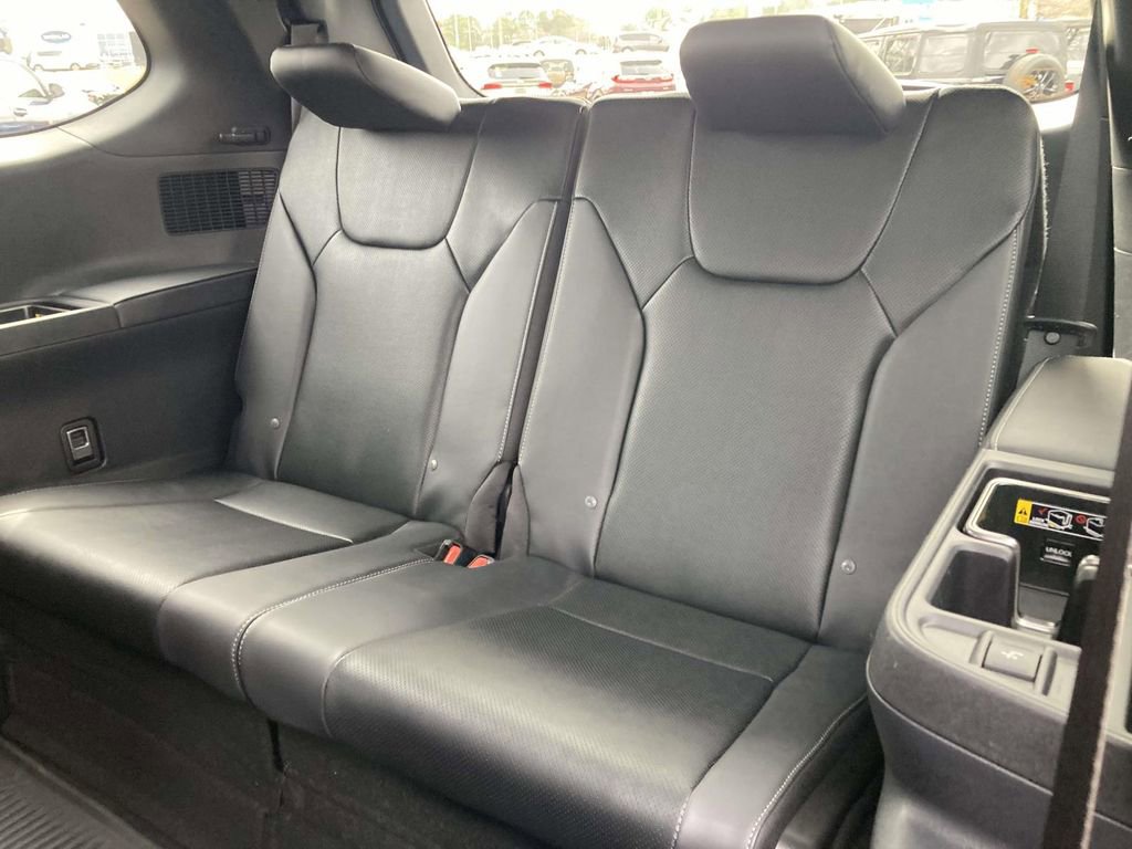 New 2026 Lexus TX 500h AWD image 10