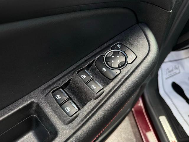 Certified 2023 Ford Edge ST-Line image 11