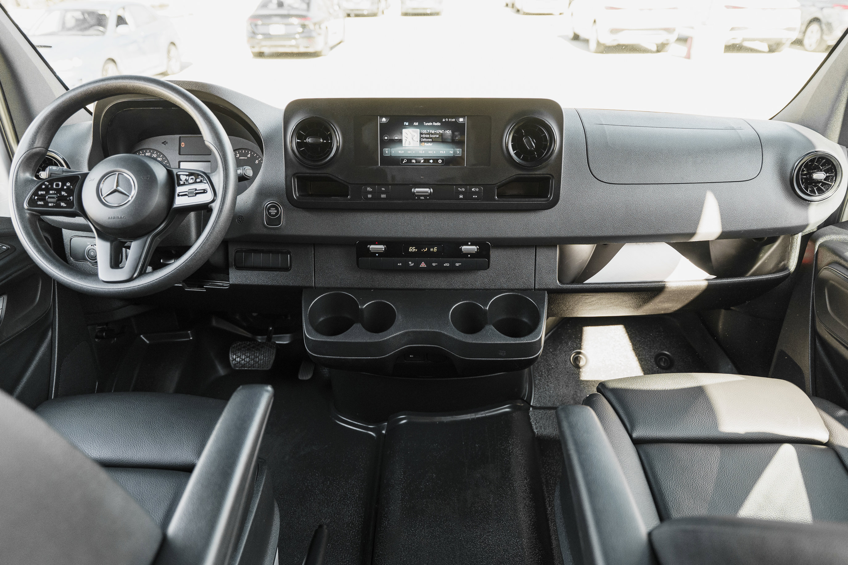 Used 2020 Mercedes-Benz Sprinter 2500 image 8