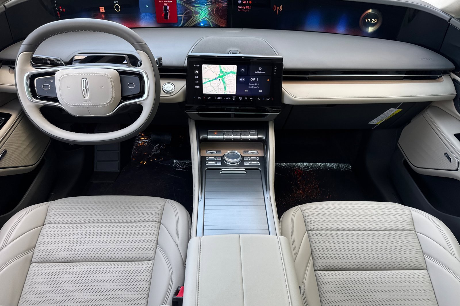 New 2025 Lincoln Nautilus Reserve w/ Jet Appearance Package image 12