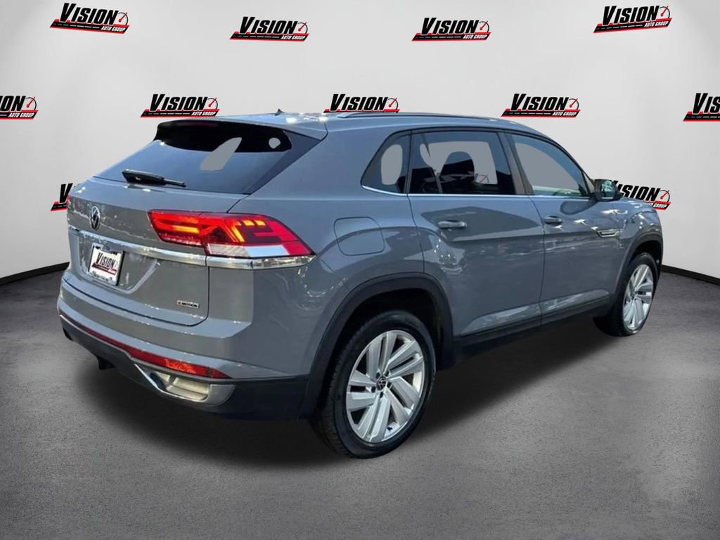 Used 2022 Volkswagen Atlas Cross Sport SE image 5