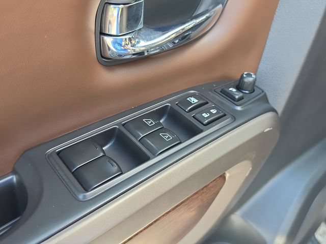 Certified 2021 Nissan Titan Platinum Reserve w/ Moonroof Package AWD/4WD image 19