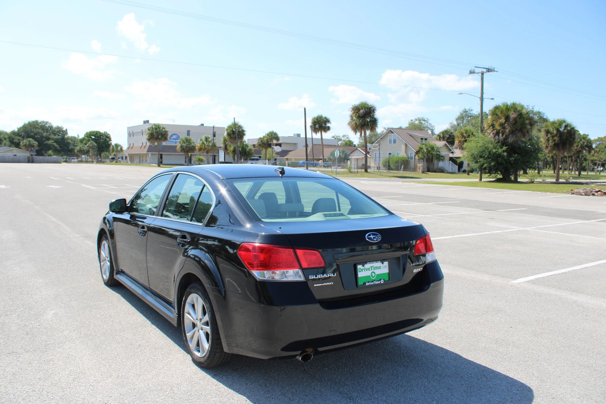 Used 2014 Subaru Legacy 2.5i Premium AWD/4WD image 4