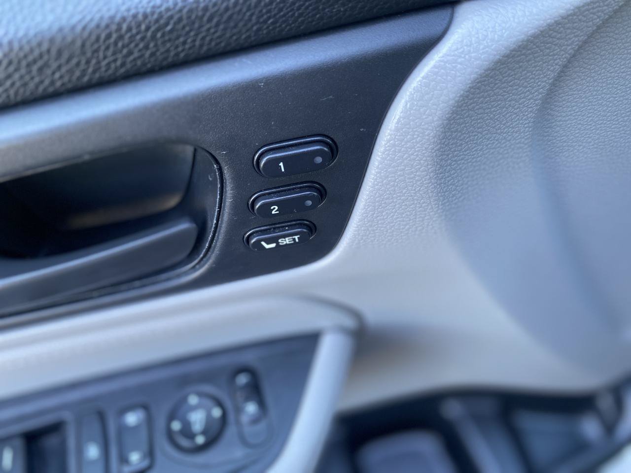 Used 2018 Honda Odyssey EX-L image 14