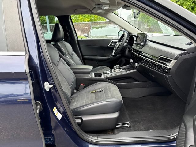 Used 2023 Mitsubishi Outlander SE AWD/4WD image 9