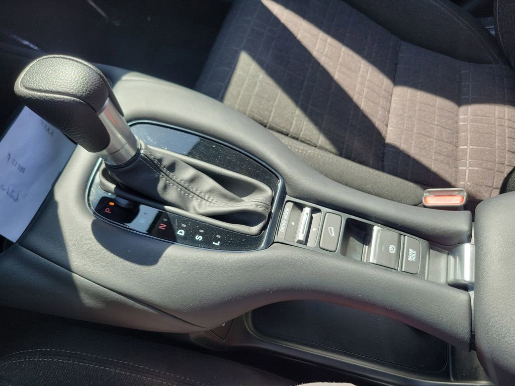 Certified 2023 Honda HR-V LX image 30