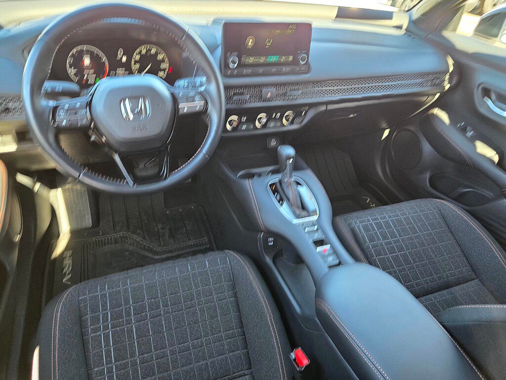 Certified 2025 Honda HR-V Sport image 16