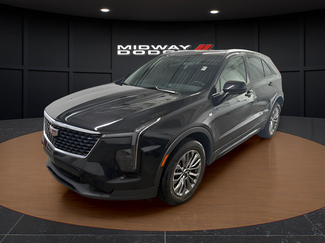 Used 2025 Cadillac XT4 Premium Luxury FWD image 2