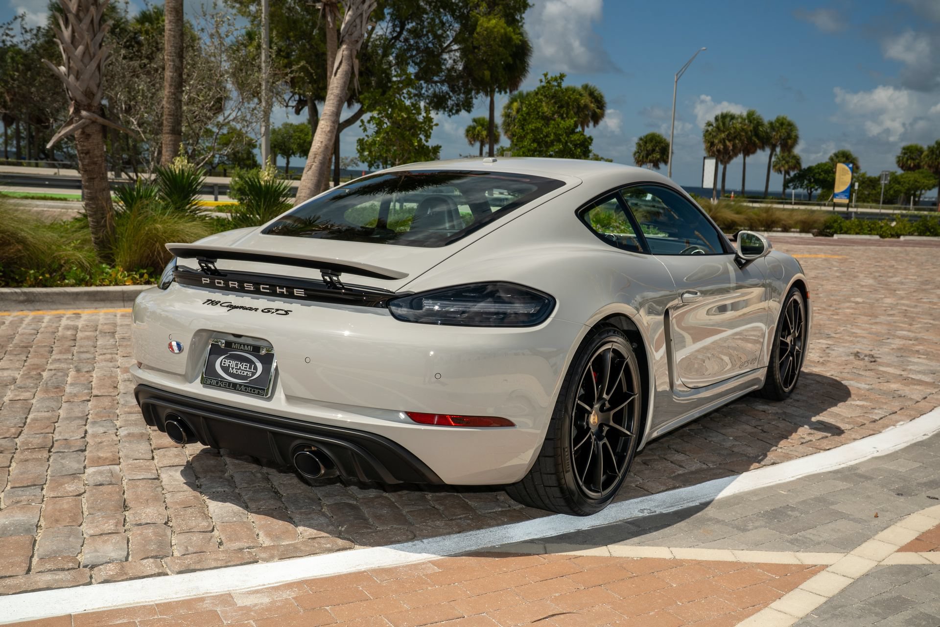 Used 2025 Porsche 718 Cayman GTS RWD image 8