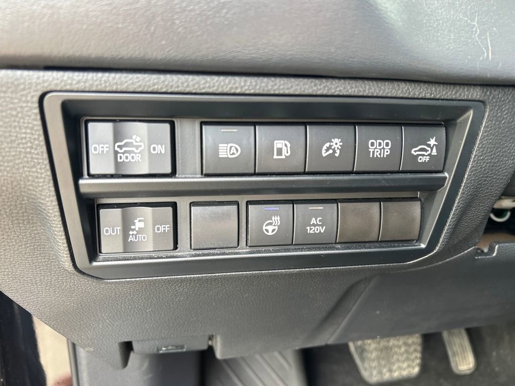 Used 2023 Toyota Tundra Platinum AWD/4WD image 22