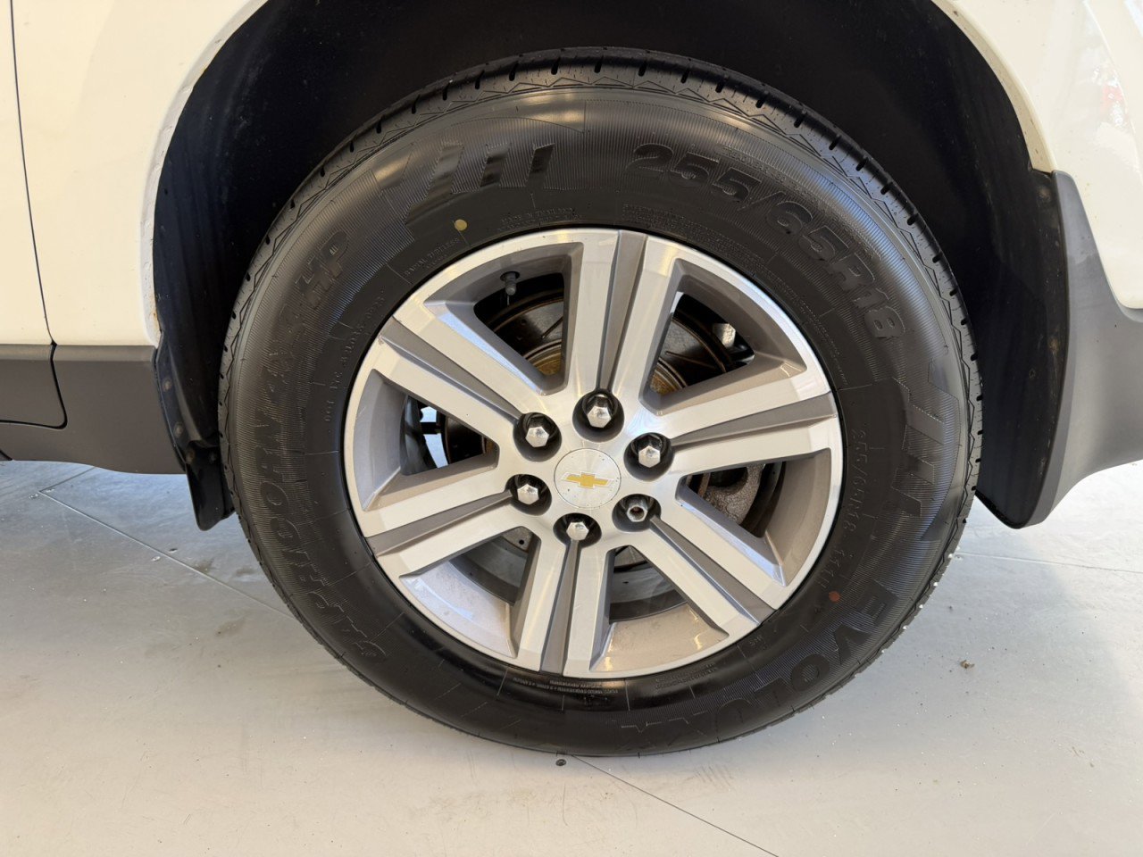 Used 2015 Chevrolet Traverse LT image 50