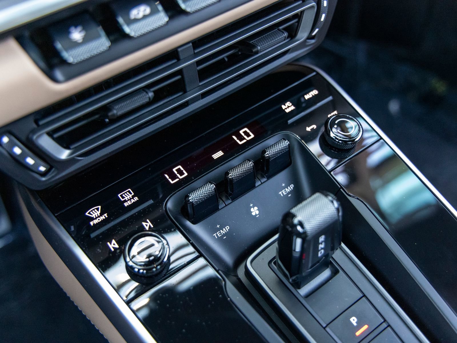 Used 2023 Porsche 911 Turbo S image 40