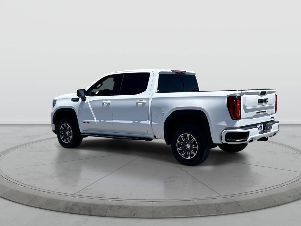 Used 2024 GMC Sierra 1500 AT4 w/ Technology Package AWD/4WD image 6