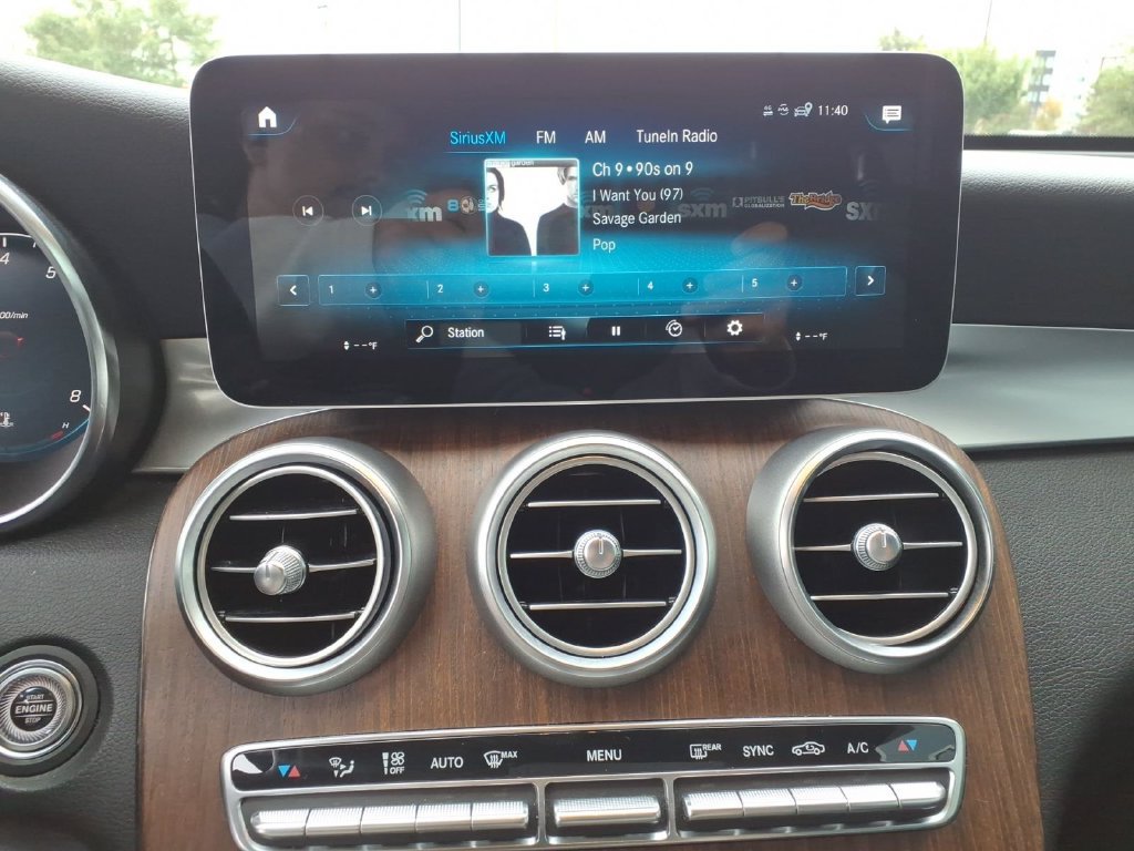 Used 2020 Mercedes-Benz GLC 300 4MATIC image 24