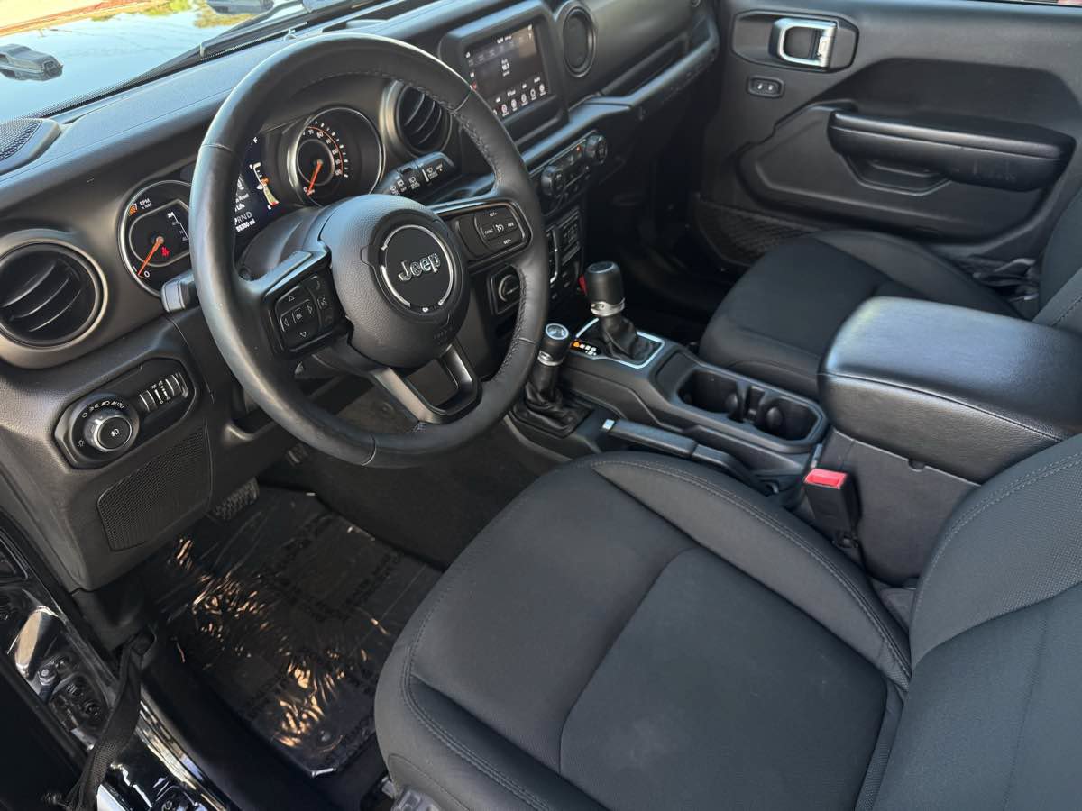 Used 2019 Jeep Wrangler Unlimited Sport S AWD/4WD image 14