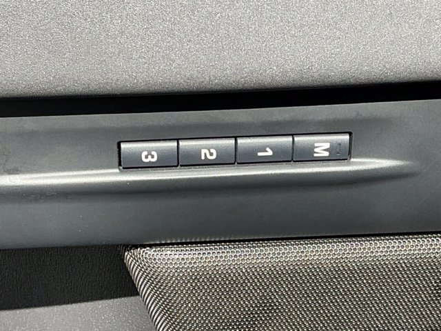 Used 2024 Land Rover Range Rover Evoque Dynamic SE AWD/4WD image 13