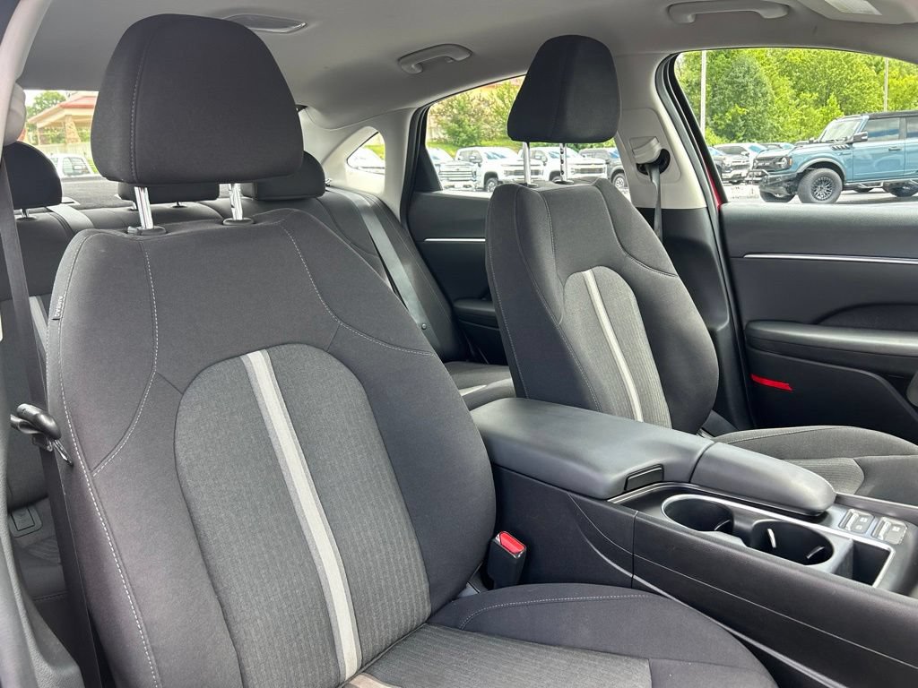 Used 2025 Hyundai Sonata SEL FWD image 41