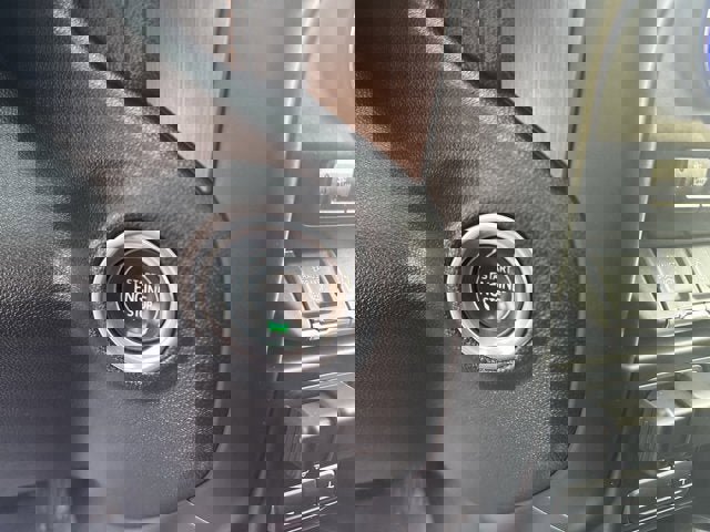 Used 2020 GMC Sierra 3500 AT4 w/ AT4 Premium Package image 29