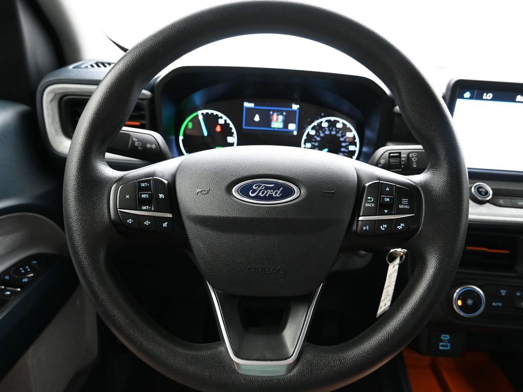 Certified 2023 Ford Maverick XLT image 14