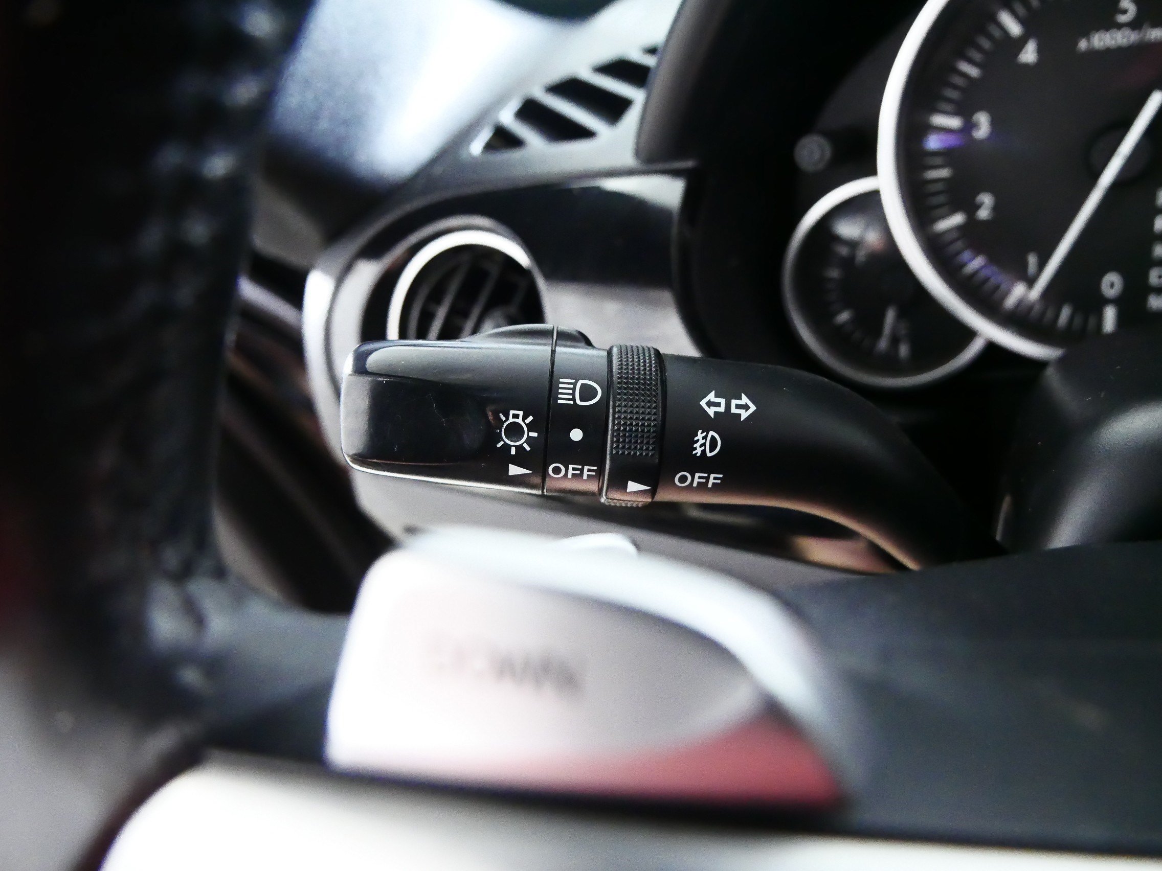 Used 2008 MAZDA MX-5 Miata Touring RWD image 33