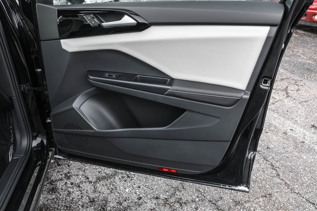 New 2026 Volkswagen Taos S image 44