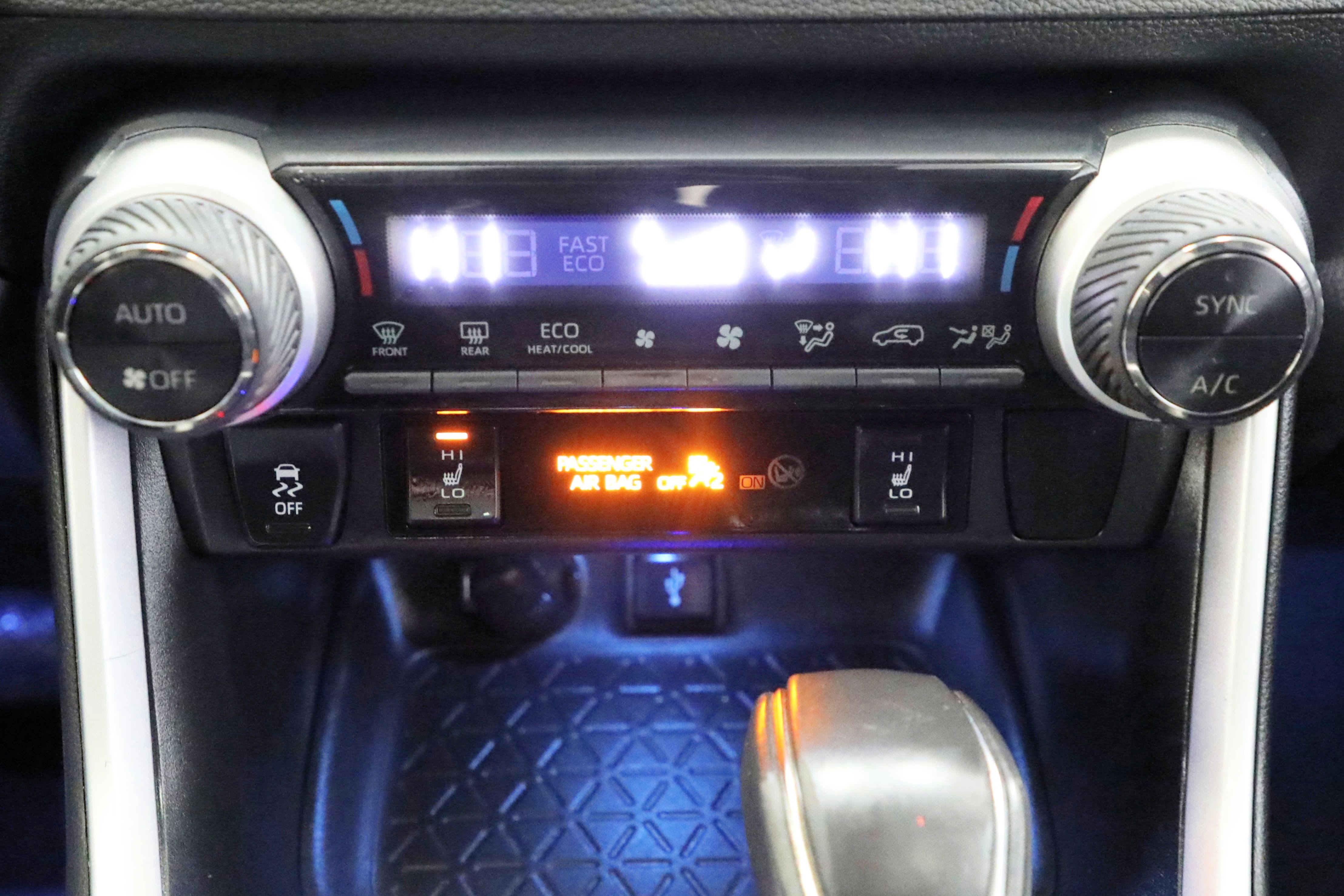 Used 2020 Toyota RAV4 XSE image 6